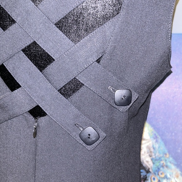 Vintage Caron Chicago Cutout Buttoned Back Midi Dress - Picture 8 of 12